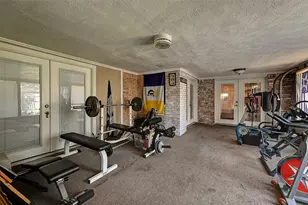 3262 Camelot Dr, Dallas, TX 75229 - Photo 24