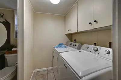 3262 Camelot Drive, Dallas, TX 75229 - Photo 22