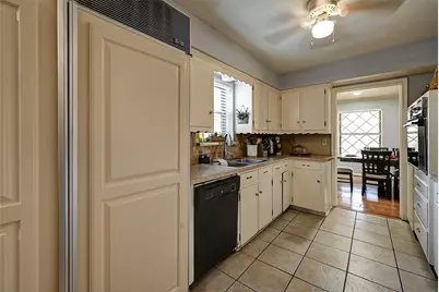 3262 Camelot Drive, Dallas, TX 75229 - Photo 10