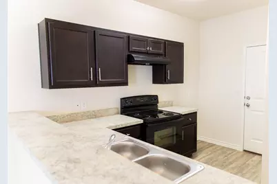 232 Cliff Heights Circle, Dallas, TX 75241 - Photo 4