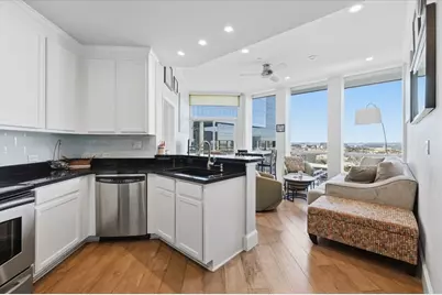 500 Throckmorton Street #1208, Fort Worth, TX 76102 - Photo 2