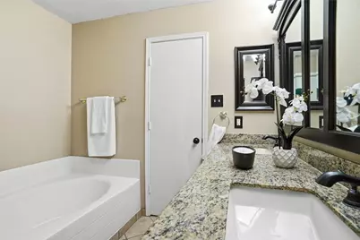 5333 Kingsknowe Parkway, Fort Worth, TX 76135 - Photo 22