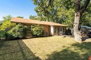 501 W College St, Rising Star, TX 76471 - Photo 2