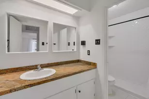 5305 Fleetwood Oaks Ave, Dallas, TX 75235 - Photo 14