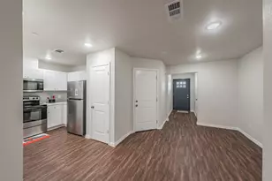 6217 Wilhitte Drive, Arlington, TX 76001 - Photo 6