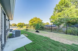 6217 Wilhitte Drive, Arlington, TX 76001 - Photo 32