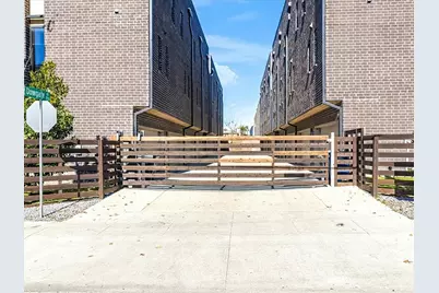 1920 Dowgate Court, Dallas, TX 75204 - Photo 30