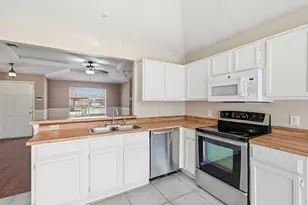 5722 Westchase Dr, North Richland Hills, TX 76180 - Photo 6