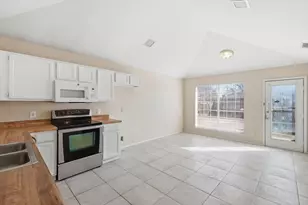 5722 Westchase Dr, North Richland Hills, TX 76180 - Photo 10