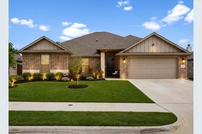 640 Mooney Drive, Saginaw, TX 76179 - Photo 1