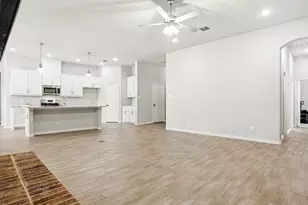 640 Mooney Dr, Saginaw, TX 76179 - Photo 14