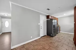 712 Sue Ann Ln, Burleson, TX 76028 - Photo 4