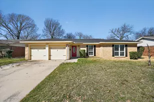 712 Sue Ann Ln, Burleson, TX 76028 - Photo 1