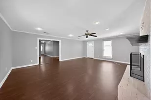 712 Sue Ann Ln, Burleson, TX 76028 - Photo 8