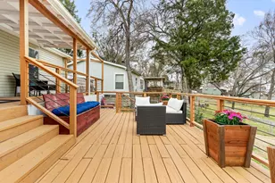 142 Ivy Ln, Mabank, TX 75156 - Photo 2