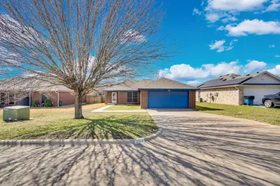 203 Shawnee Trail, Alvarado, TX 76009 - Photo 22