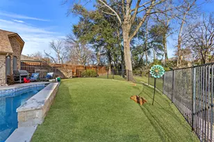 10112 Candlebrook Dr, Dallas, TX 75243 - Photo 28