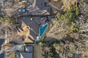 10112 Candlebrook Dr, Dallas, TX 75243 - Photo 26