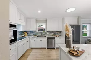 519 Staffordshire Dr, Irving, TX 75061 - Photo 8