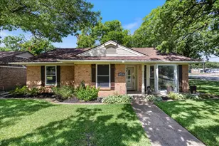 519 Staffordshire Dr, Irving, TX 75061 - Photo 2