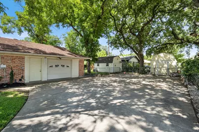 519 Staffordshire Drive, Irving, TX 75061 - Photo 30