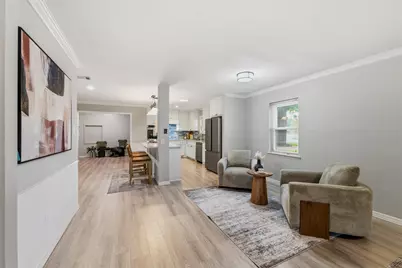 519 Staffordshire Drive, Irving, TX 75061 - Photo 12