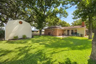 519 Staffordshire Dr, Irving, TX 75061 - Photo 36