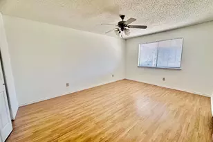 2128 Cay Ct, Irving, TX 75060 - Photo 8