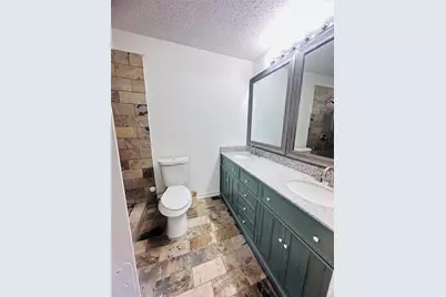 2128 Cay Court, Irving, TX 75060 - Photo 10