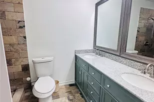 2128 Cay Ct, Irving, TX 75060 - Photo 10