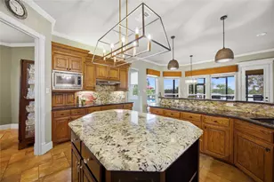 110 Eagle Point Dr, Waxahachie, TX 75165 - Photo 14