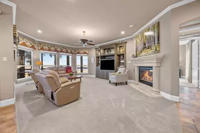 110 Eagle Point Drive, Waxahachie, TX 75165 - Photo 10