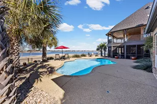 110 Eagle Point Dr, Waxahachie, TX 75165 - Photo 2