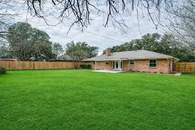 5113 South Drive, Benbrook, TX 76132 - Photo 2