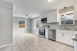 5113 South Dr, Benbrook, TX 76132 - Photo 8