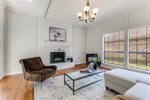 3802 Woodside Dr, Arlington, TX 76016 - Photo 4