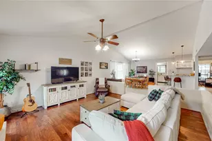 4325 Avon Ct, Flower Mound, TX 75028 - Photo 8