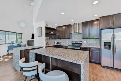 114 E Seminole Drive, Lake Kiowa, TX 76240 - Photo 10