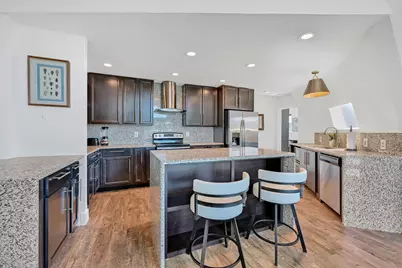 114 E Seminole Drive, Lake Kiowa, TX 76240 - Photo 12