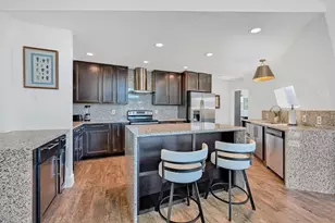 114 E Seminole Dr, Lake Kiowa, TX 76240 - Photo 12