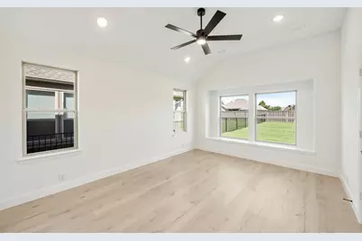 305 Bowrider Lane, Granbury, TX 76049 - Photo 16