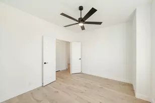 305 Bowrider Ln, Granbury, TX 76049 - Photo 6