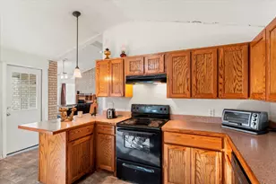 106 Lively Ave, Mt Pleasant, TX 75455 - Photo 8