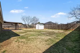 1307 Lynnwood Dr, Cleburne, TX 76033 - Photo 24