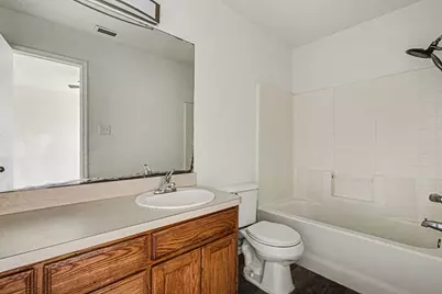 1307 Lynnwood Drive, Cleburne, TX 76033 - Photo 18