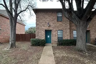 7425 Kingswood Dr, Fort Worth, TX 76133 - Photo 1