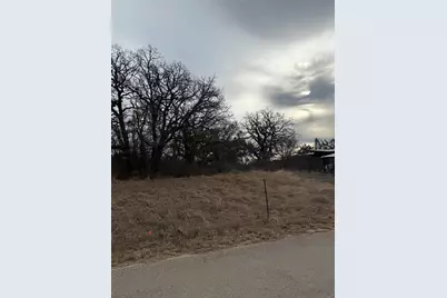 5905 Arrowhead Drive, Granbury, TX 76048 - Photo 4