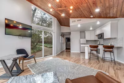 9026 San Leandro Drive, Dallas, TX 75218 - Photo 14