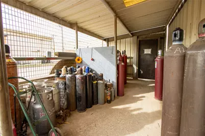 111 E Liberty Street, Pilot Point, TX 76258 - Photo 24