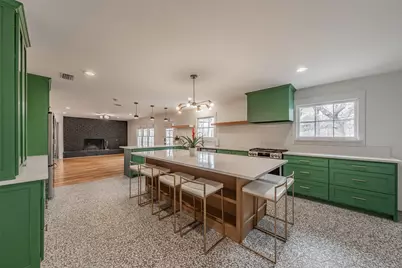 5917 Jacqueline Road, Fort Worth, TX 76112 - Photo 12